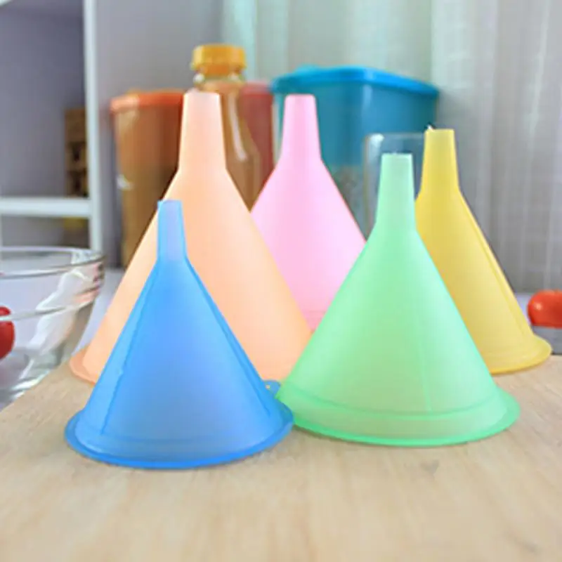 New Arrival 5 PCS Colorful Plastic Funnel Small Medium Large Variety Liquid Oil Kitchen Kitchen Cooking Tools Accessories
New Arrival 5 PCS Colorful Plastic Funnel Small Medium Large Variety Liquid Oil Kitchen Kitchen Cooking Tools Accessories