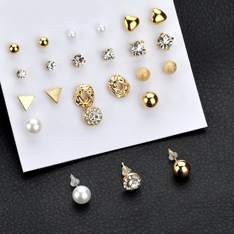 Korean New Hot Sell Small Stud Earrings Square Zircon Heart Crystal Earrings For Women Girl Punk Personality Party Jewelry
Korean New Hot Sell Small Stud Earrings Square Zircon Heart Crystal Earrings For Women Girl Punk Personality Party Jewelry
