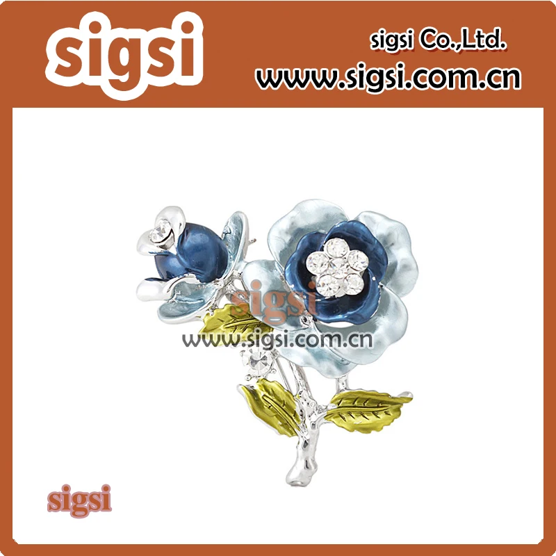 Light Blue enamel Teal Triple leaf Flower Crystal Floral Brooch in Gold Tone Metal pin
Light Blue enamel Teal Triple leaf Flower Crystal Floral Brooch in Gold Tone Metal pin
