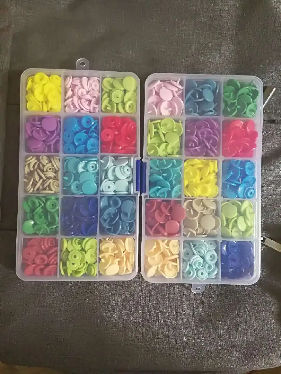 

MIX 15 colors glossy KAM snaps fastener resin snap buttons T5 caps 12.5mm 150 sets plastic box packing separately