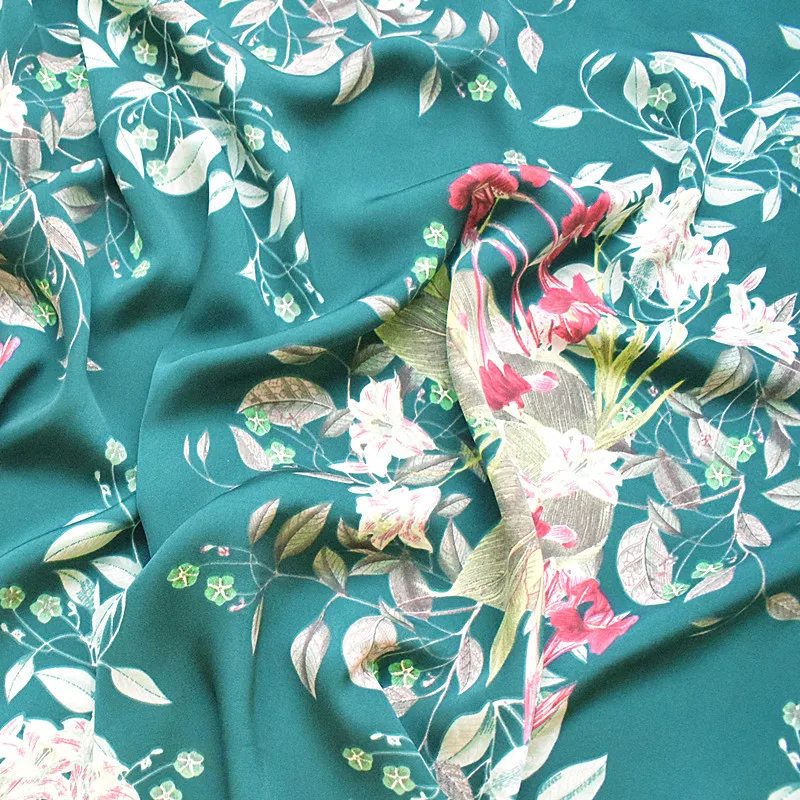 2019 new satin chiffon fabrics spring and summer printing fabrics dark green background super dazzle flower does not show
2019 new satin chiffon fabrics spring and summer printing fabrics dark green background super dazzle flower does not show