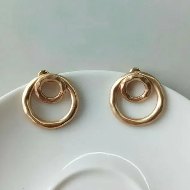Timeless Wonder sweet retro geo circle Stud Earrings Party Gift Brincos goddess neat top glam simple prom ins versatile new 3433
Timeless Wonder sweet retro geo circle Stud Earrings Party Gift Brincos goddess neat top glam simple prom ins versatile new 3433