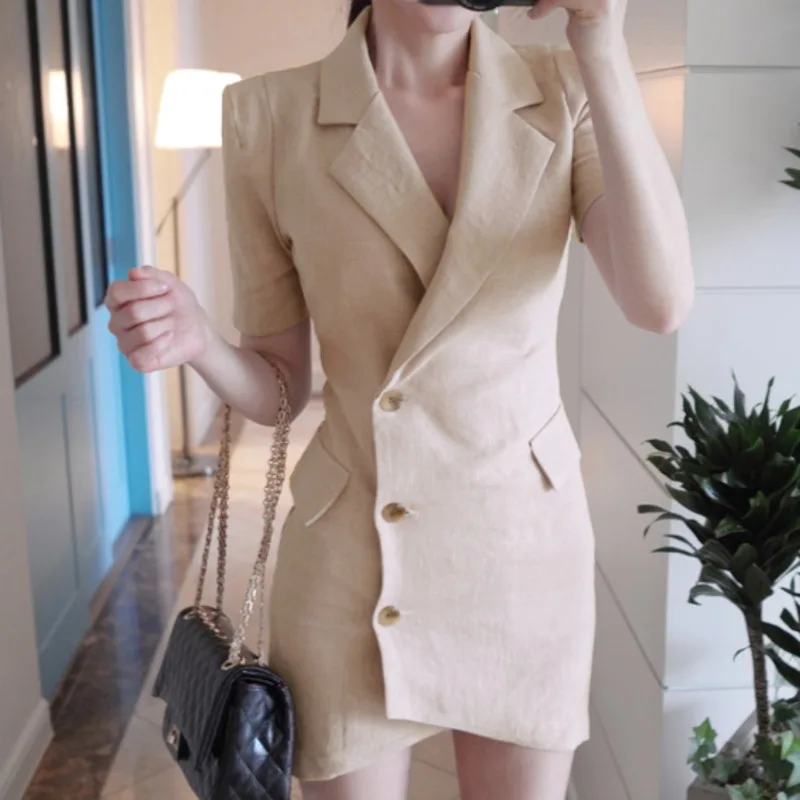 LANMREM 2019 Summer New Casual Fashion Women Slim Plus Cotton Solid Color Single-breasted Lapel Short-sleeved Dress TC812
LANMREM 2019 Summer New Casual Fashion Women Slim Plus Cotton Solid Color Single-breasted Lapel Short-sleeved Dress TC812