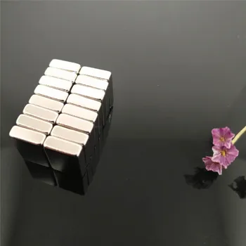 Zion 100pcs 10x10x2mm neodymium magnets N35 10mmx10mmx2mm strong super NdFeB magnet mini block rare earth magnet 10*10*2mm
Zion 100pcs 10x10x2mm neodymium magnets N35 10mmx10mmx2mm strong super NdFeB magnet mini block rare earth magnet 10*10*2mm