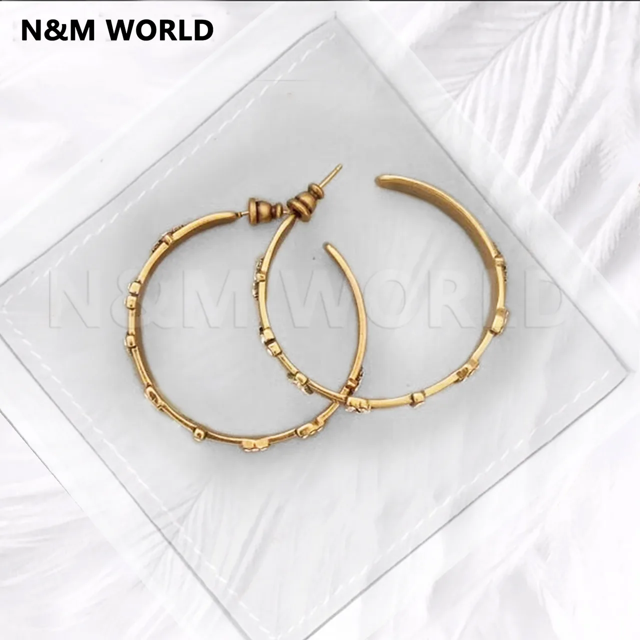 Fashion Girl Classic Trendy Full Star Letter Hoop Earring For Women Fashion Jewelry Trendy Circle Earring
Fashion Girl Classic Trendy Full Star Letter Hoop Earring For Women Fashion Jewelry Trendy Circle Earring