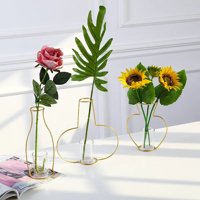 Nordic Style Metal Iron Vase Frame Flowers Shelving Geometric Art Decor Metal Frame Glass Flower Vase Garden Modern Home Decor
Nordic Style Metal Iron Vase Frame Flowers Shelving Geometric Art Decor Metal Frame Glass Flower Vase Garden Modern Home Decor