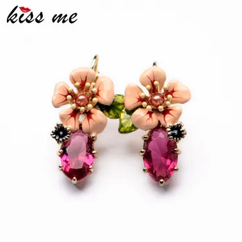 KISS ME 2017 Latest Shiny Elegant Gold Color Alloy Resin Flower Long Drop Earrings for Women Statement Jewelry Accessories
KISS ME 2017 Latest Shiny Elegant Gold Color Alloy Resin Flower Long Drop Earrings for Women Statement Jewelry Accessories