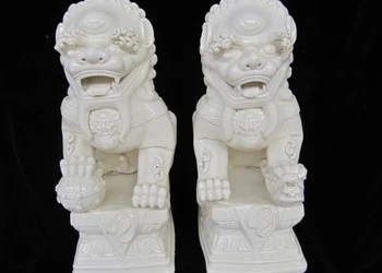15 INCH"Chinese royal Refined White porcelain palace Evil Door Foo Dog Lion Pair
15 INCH"Chinese royal Refined White porcelain palace Evil Door Foo Dog Lion Pair