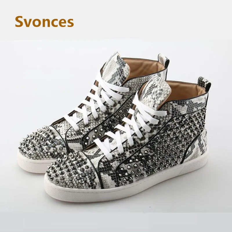 New Unisex Silver Rivets Casual Shoes Serpentine Leather Mens Flats Studded Fashion Lace Luxury Designer Shoes Men Zapatillas
New Unisex Silver Rivets Casual Shoes Serpentine Leather Mens Flats Studded Fashion Lace Luxury Designer Shoes Men Zapatillas