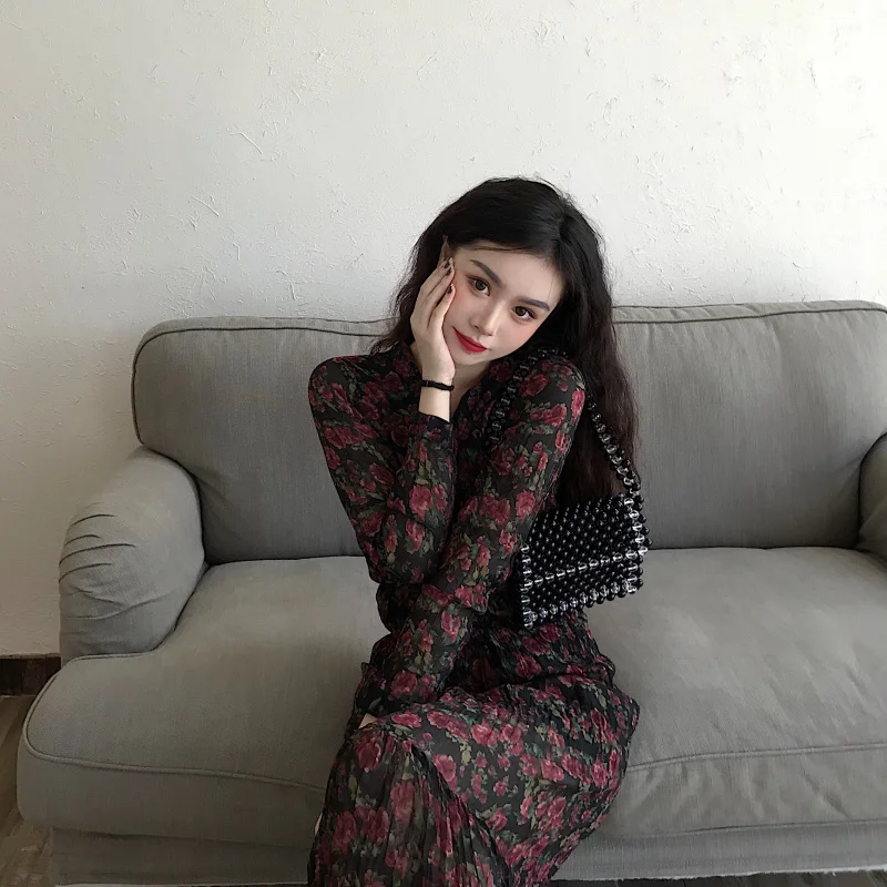 Beautiful Lady Flower Print Wrinkled a Line Dress V Neck Long Sleeve Dress Elegant Robe Longue Vestido Largo Vestiti Lunga
Beautiful Lady Flower Print Wrinkled a Line Dress V Neck Long Sleeve Dress Elegant Robe Longue Vestido Largo Vestiti Lunga