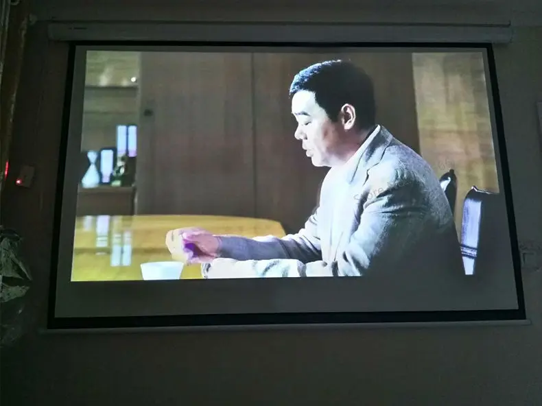 120 Inch 4 to 3 motorized screen pic 30