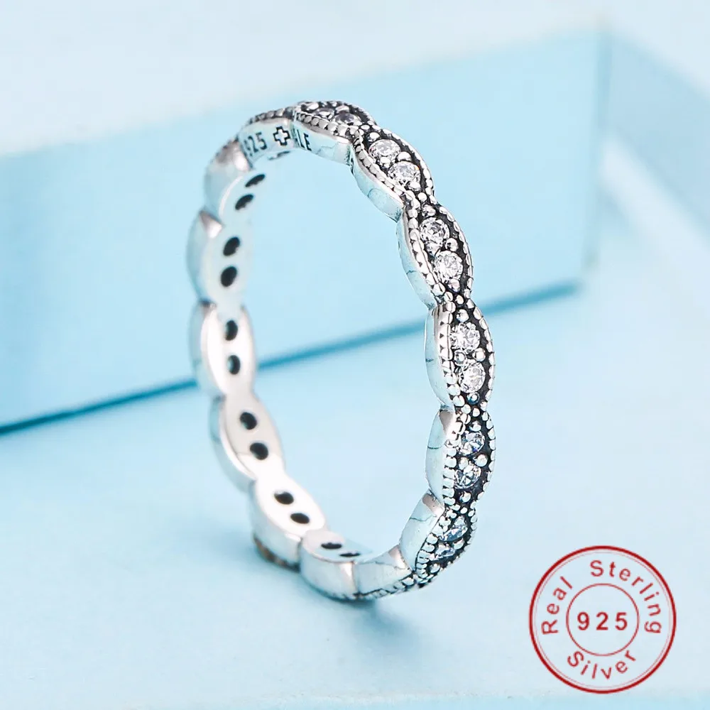 Vintage solid 925 Sterling Silver Ring Alluring Brilliant Marquise Stackable Finger Ring with Clear CZ Original Fine Jewelry
Vintage solid 925 Sterling Silver Ring Alluring Brilliant Marquise Stackable Finger Ring with Clear CZ Original Fine Jewelry