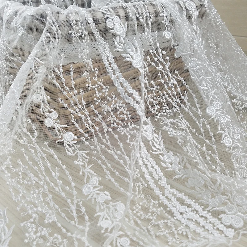 2Yards Fashion French Lace Fabric High Quality African Tulle Embroidered Flower Transparent Net Lace Fabric For Wedding
2Yards Fashion French Lace Fabric High Quality African Tulle Embroidered Flower Transparent Net Lace Fabric For Wedding