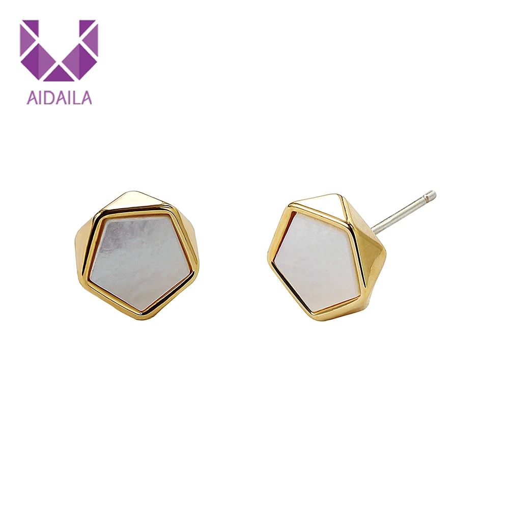 Women Stud Earrings Geometric Shape and Real Natural Shell Small Earrings Korean Style 2019 New Fashion Design ET02499
Women Stud Earrings Geometric Shape and Real Natural Shell Small Earrings Korean Style 2019 New Fashion Design ET02499