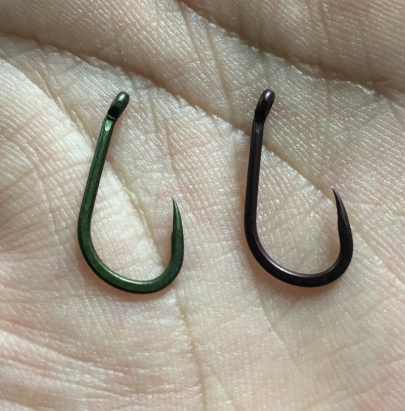100 x Camo Green / Camo Brown Barbless Wide Gape Raptor Beak Poin Hooks for Carp Fishings-Teflon Coated Carp Hooks
100 x Camo Green / Camo Brown Barbless Wide Gape Raptor Beak Poin Hooks for Carp Fishings-Teflon Coated Carp Hooks