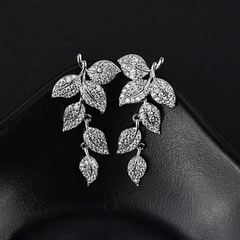 New Elegant Leaf Plant Shape Drop Earrings Statement Tiny CZ White Color Noble Bridal Wedding Dangle Brincos Jewelry
New Elegant Leaf Plant Shape Drop Earrings Statement Tiny CZ White Color Noble Bridal Wedding Dangle Brincos Jewelry
