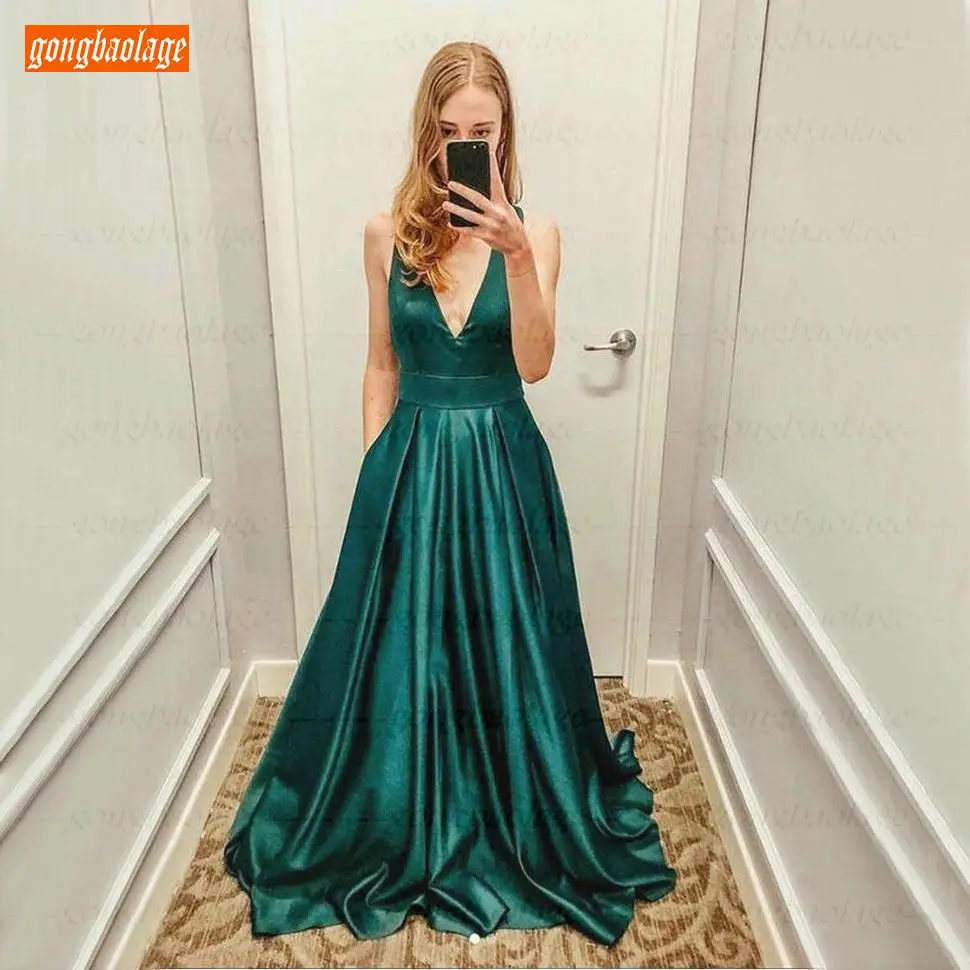 Simple Dark Green Satin Deep V-Neck Evening Dresses Long Backless A Line Evening Gowns Slim Fit Formal Party Reflective Dress
Simple Dark Green Satin Deep V-Neck Evening Dresses Long Backless A Line Evening Gowns Slim Fit Formal Party Reflective Dress