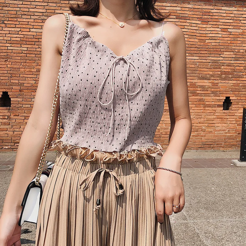 2019 Women Camisole Polka Dot t-shirts Summer Fashion Elegant V Neck Sling Casual Tops Female Sexy Sleeveless Camis Clothing
2019 Women Camisole Polka Dot t-shirts Summer Fashion Elegant V Neck Sling Casual Tops Female Sexy Sleeveless Camis Clothing