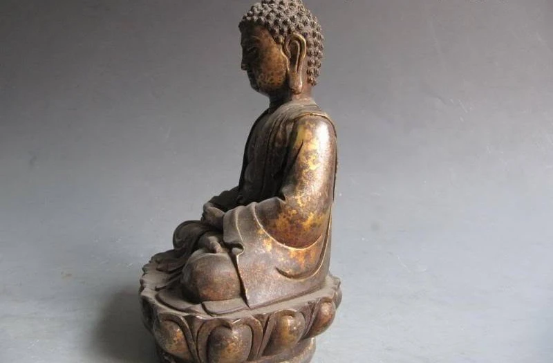 Tibet Classical Bronze Copper Amitayus Sakyamuni Tathagata Ru Lai Buddha Statue
Tibet Classical Bronze Copper Amitayus Sakyamuni Tathagata Ru Lai Buddha Statue