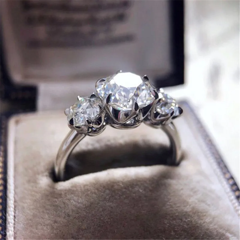 Classic Lovers Three stone Ring 925 Sterling silver Sona cz Promise Wedding Band Rings for Women Bridal Party Finger Jewelry
Classic Lovers Three stone Ring 925 Sterling silver Sona cz Promise Wedding Band Rings for Women Bridal Party Finger Jewelry