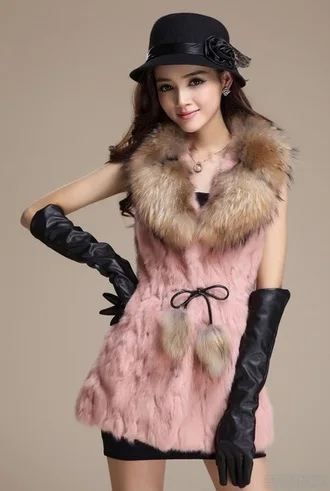 New Natural Rabbit fur vest with racoon fur collar Women Rabbit Fur coat winter fur jacket big size Free shipping H778
New Natural Rabbit fur vest with racoon fur collar Women Rabbit Fur coat winter fur jacket big size Free shipping H778