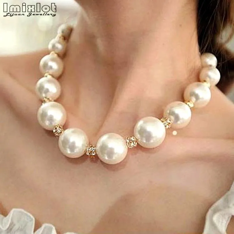 New Fashion Big White Simulated Large Pearl Beads Necklace Chain Statement Necklaces For Women Charm Jewelry GE04289
New Fashion Big White Simulated Large Pearl Beads Necklace Chain Statement Necklaces For Women Charm Jewelry GE04289
