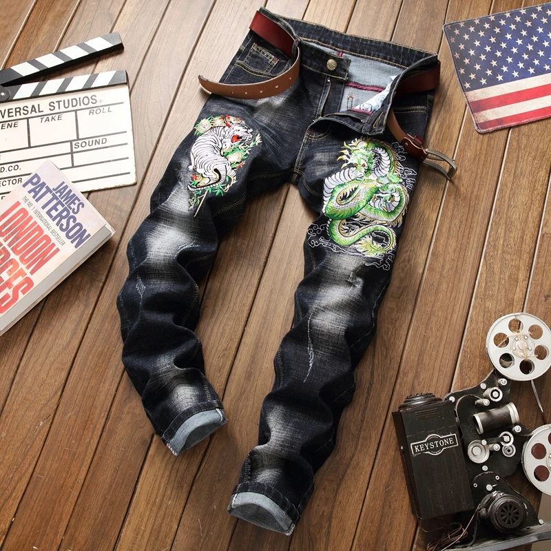 2019 Brand Jeans Men Straight Denim 3d embroidery Plus Size 29-38 Fashion Casual Long Pants Trousers Brands Biker Jeans homme
2019 Brand Jeans Men Straight Denim 3d embroidery Plus Size 29-38 Fashion Casual Long Pants Trousers Brands Biker Jeans homme