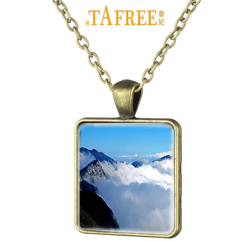 TAFREE Lushan Mountain Chinese Scenery Art Picture Square Necklace Antique Bronze Plated Glass Cabochon Dome Jewelry LS01
TAFREE Lushan Mountain Chinese Scenery Art Picture Square Necklace Antique Bronze Plated Glass Cabochon Dome Jewelry LS01