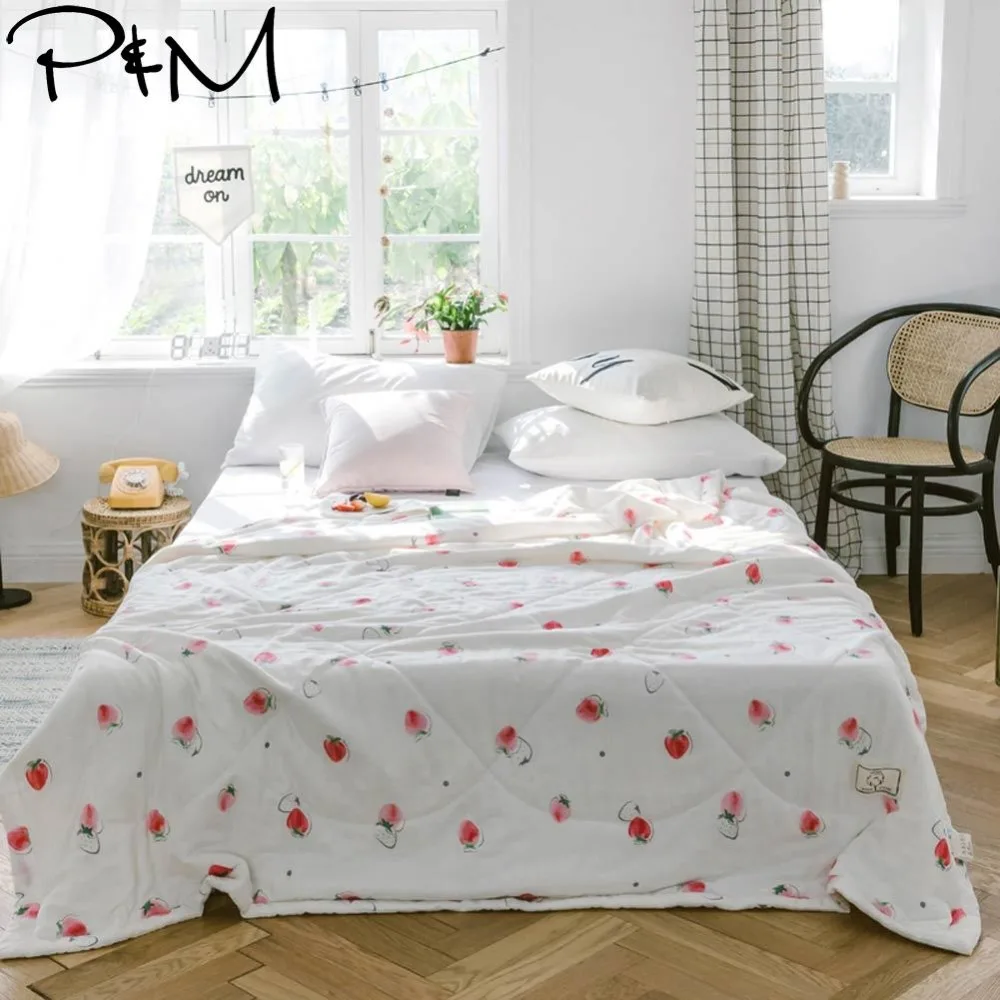 2019 Pink Strawberry Scandinavian Towel Gauze Quilting Blanket Summer Thin Quilt Pure Cotton Twin Queen Size Bedspread
2019 Pink Strawberry Scandinavian Towel Gauze Quilting Blanket Summer Thin Quilt Pure Cotton Twin Queen Size Bedspread