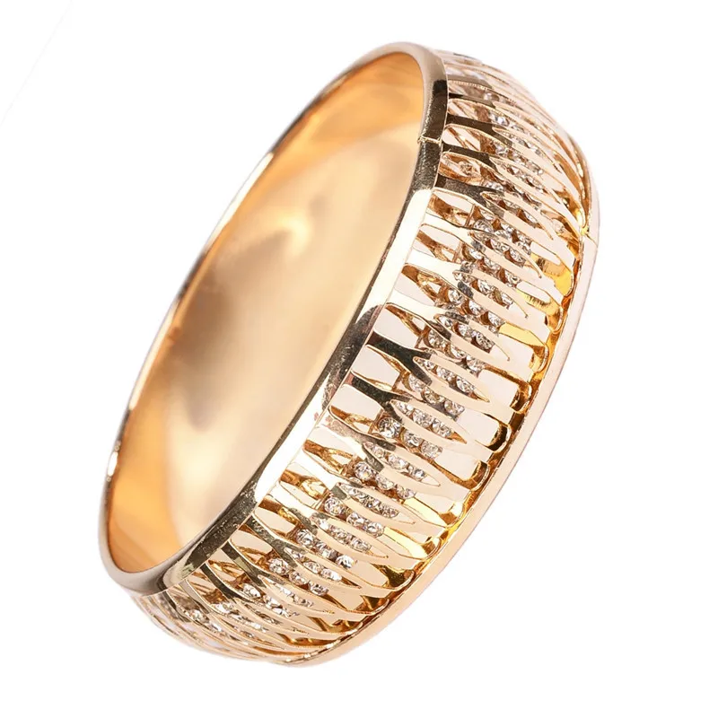 Women's Crystal Bracelet Iron Metal Bracelets and Hollow Design Cuff Wide Bangle Gold Color Jewelry New Fashion Accessories
Women's Crystal Bracelet Iron Metal Bracelets and Hollow Design Cuff Wide Bangle Gold Color Jewelry New Fashion Accessories