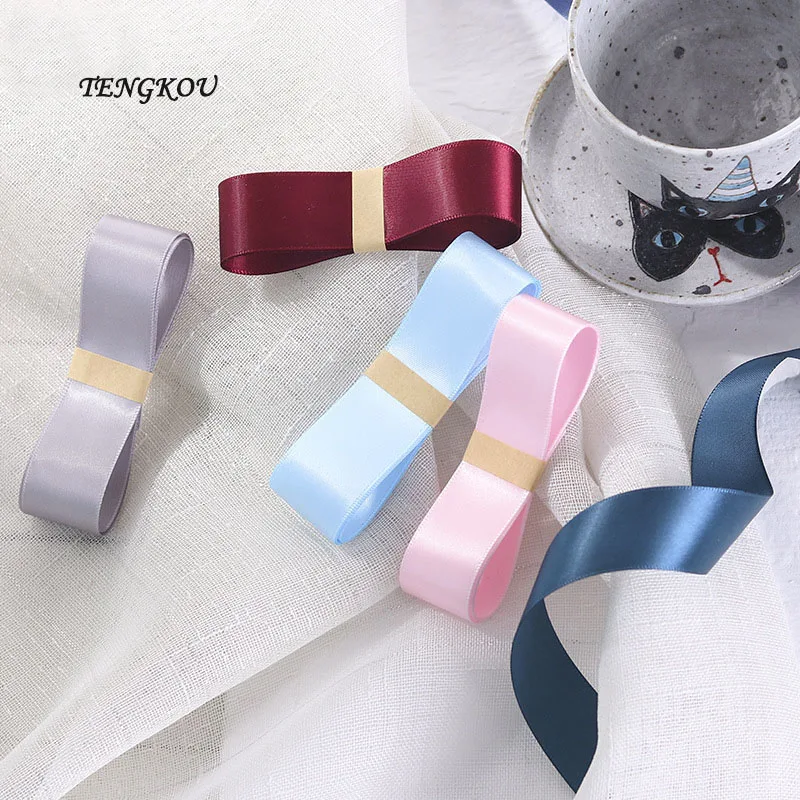 Silk Satin DIY Bow Craft Ribbons Party Flower Gift Packaging Belt Card Bake Wrapping Material Mother's Day Gift Deco 2.5cm*50Y
Silk Satin DIY Bow Craft Ribbons Party Flower Gift Packaging Belt Card Bake Wrapping Material Mother's Day Gift Deco 2.5cm*50Y