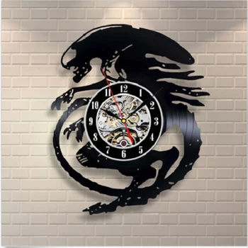Black CD Record Clock European Antique Vinyl Wall Clock Classic Home Large Decorative Wall Clocks Quartz Mechanism
Black CD Record Clock European Antique Vinyl Wall Clock Classic Home Large Decorative Wall Clocks Quartz Mechanism
