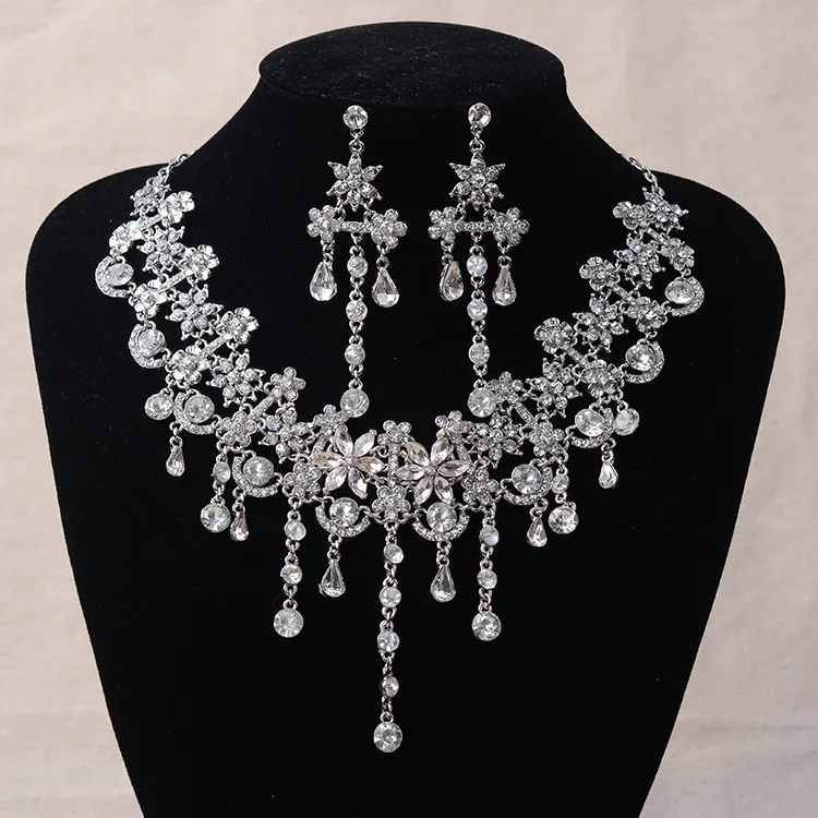 Luxury Silver Crystal Flowers Bridal Jewelry Set For Women Statement Necklace Earring Rhinestone Tiara Wedding Party Accessories
Luxury Silver Crystal Flowers Bridal Jewelry Set For Women Statement Necklace Earring Rhinestone Tiara Wedding Party Accessories