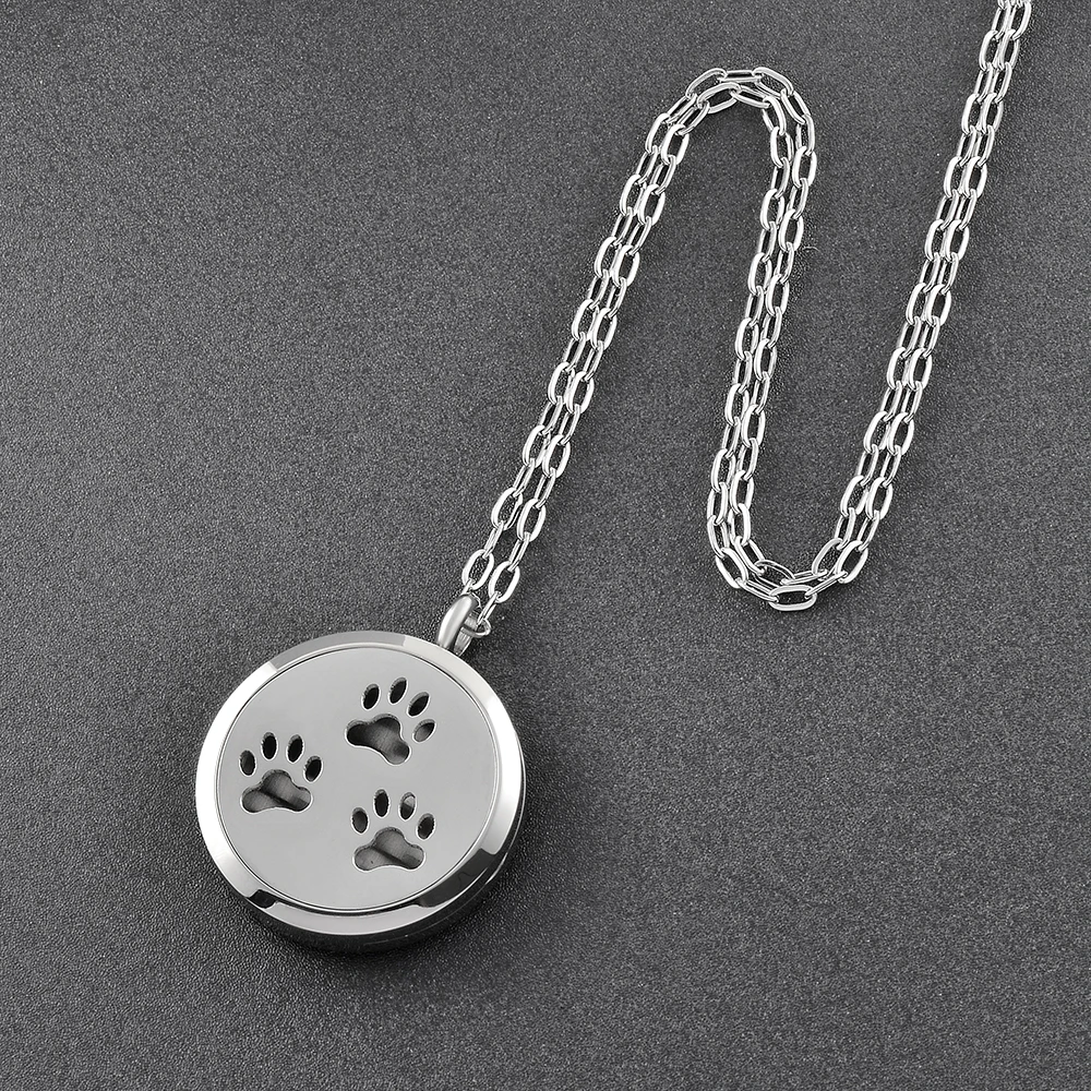 KLH0135 Pet Memorial Cute Paws Essential Oil Diffuser Necklace Young Living Doterra Aromatherapy with Engraving and 12 Felt Pads
KLH0135 Pet Memorial Cute Paws Essential Oil Diffuser Necklace Young Living Doterra Aromatherapy with Engraving and 12 Felt Pads