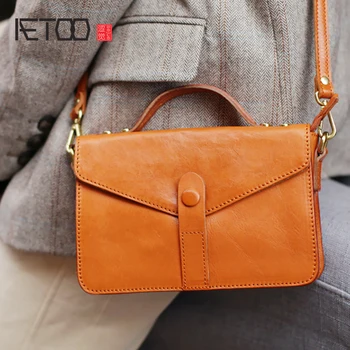 AETOO Simple Retro Super Fire portable small square bag, female casual leather oblique carry small bag
AETOO Simple Retro Super Fire portable small square bag, female casual leather oblique carry small bag