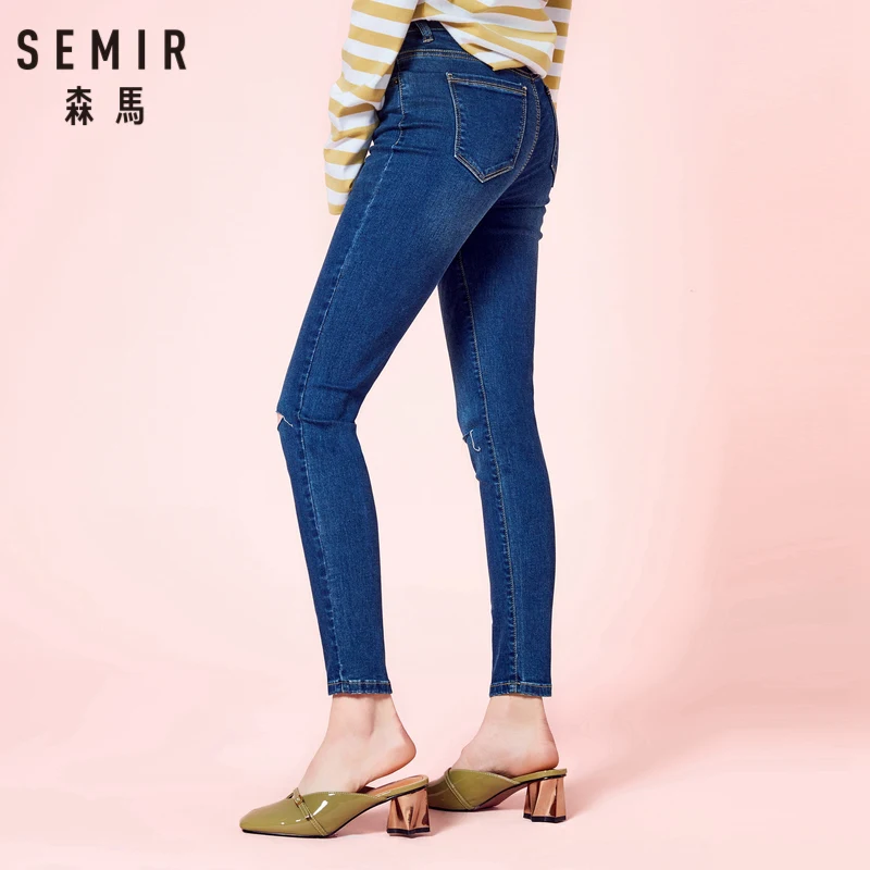 SEMIR Women Cropped Skinny Jeans with Distressed Detail Retro Style Women's Ankle Jeans in Washed Denim with Zip Fly in Slim Fit
SEMIR Women Cropped Skinny Jeans with Distressed Detail Retro Style Women's Ankle Jeans in Washed Denim with Zip Fly in Slim Fit