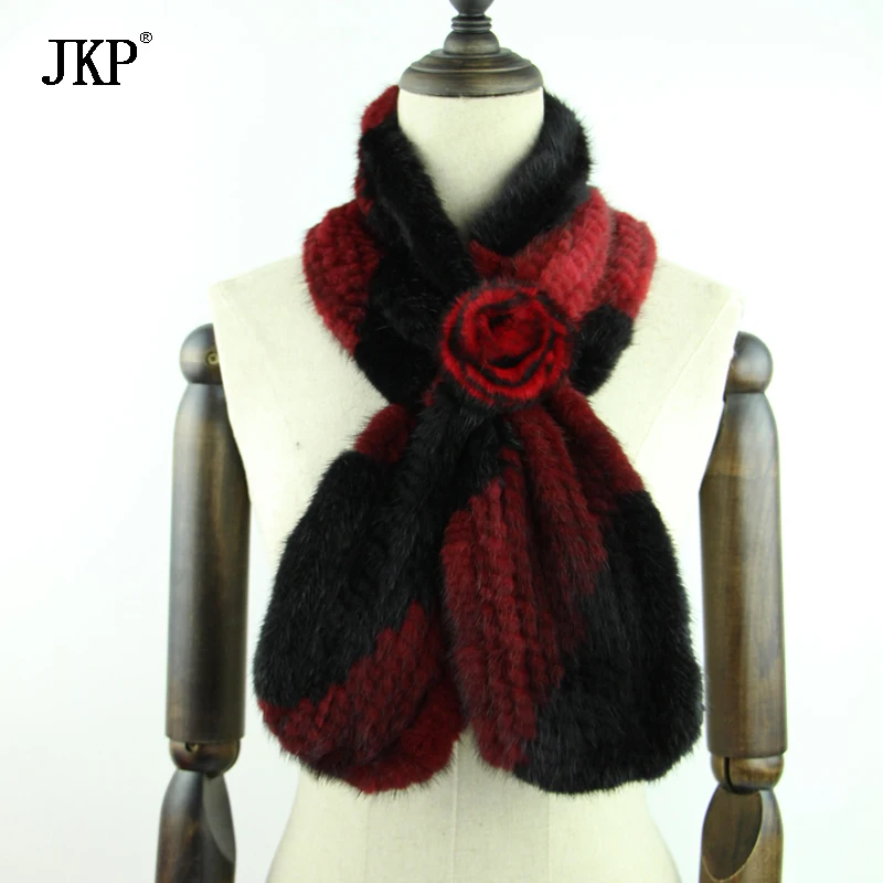 Winter new high quality mink fur knit scarves for women fashion simple flower with cold collar five colors
Winter new high quality mink fur knit scarves for women fashion simple flower with cold collar five colors
