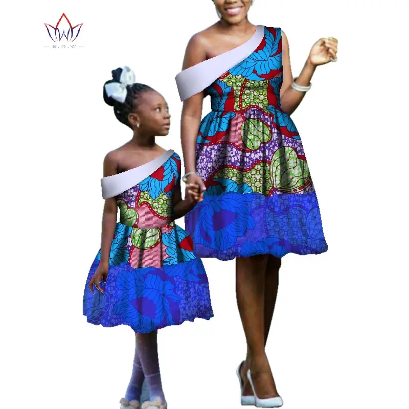 2018 Summer dashiki african dresses for women and kids african clothing knee length african dresses for girls bazin dress WYq110
2018 Summer dashiki african dresses for women and kids african clothing knee length african dresses for girls bazin dress WYq110