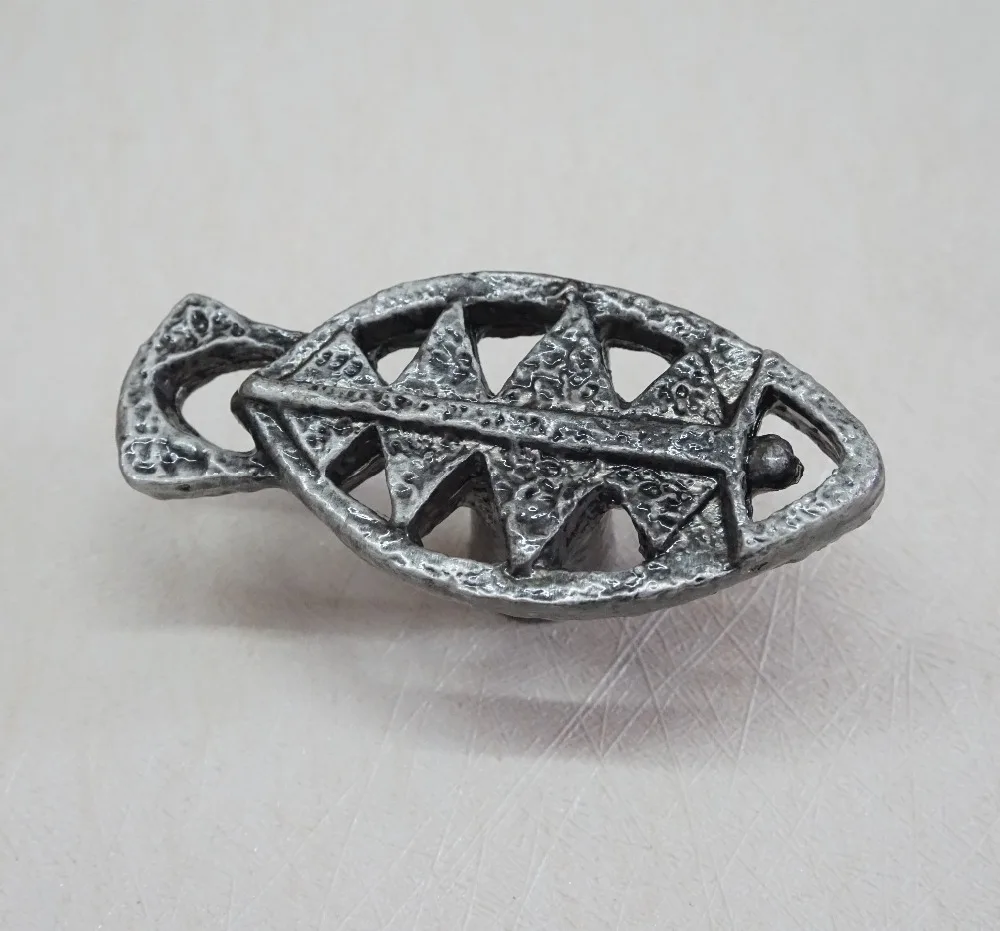 Antique Sliver Fish Bones Design Kitchen Cabinet Handles Single Hole Creative Drawer Knobs Dresser Pulls Furniture Hardware
Antique Sliver Fish Bones Design Kitchen Cabinet Handles Single Hole Creative Drawer Knobs Dresser Pulls Furniture Hardware