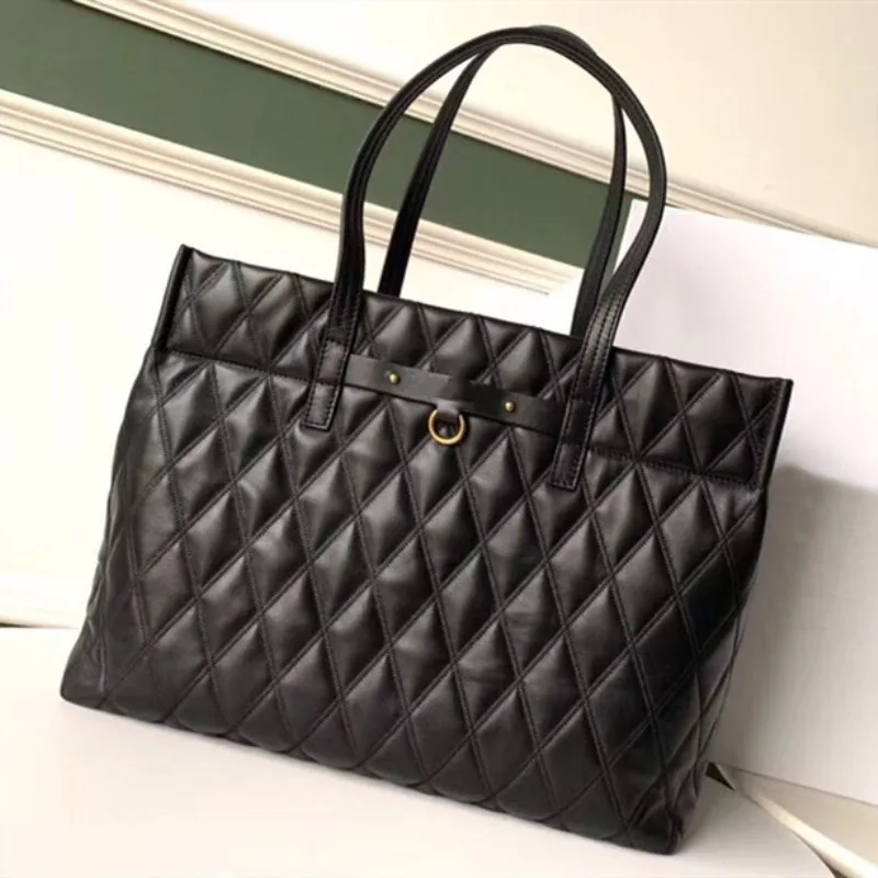 20190504001 2019 luxury handbags woman bags designer genuine leather runway female Europe brand top quality
20190504001 2019 luxury handbags woman bags designer genuine leather runway female Europe brand top quality