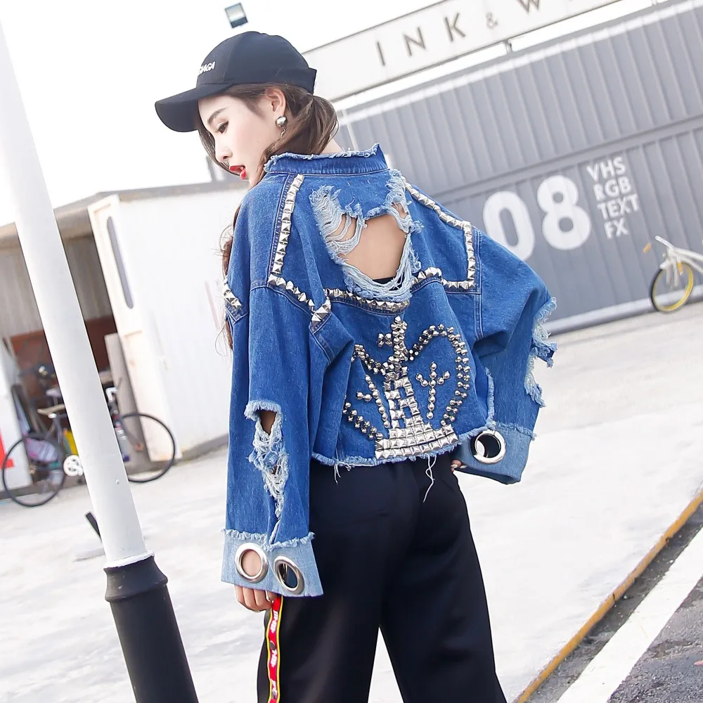 TREND-Setter 2017 Autumn Ripped Denim Short Jacket For Women Punk Style Rivet Queen Spring Jean Jacket And Coat Loose Streetwear
TREND-Setter 2017 Autumn Ripped Denim Short Jacket For Women Punk Style Rivet Queen Spring Jean Jacket And Coat Loose Streetwear