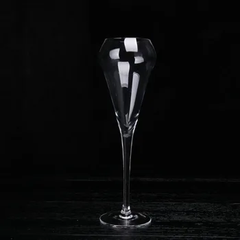 Mission Runway Pure Manual Blowing Goblet No bubbles Champagne Glass Lead-free Crystal Transparent Diamond Wine Glass 6pcs/set
Mission Runway Pure Manual Blowing Goblet No bubbles Champagne Glass Lead-free Crystal Transparent Diamond Wine Glass 6pcs/set