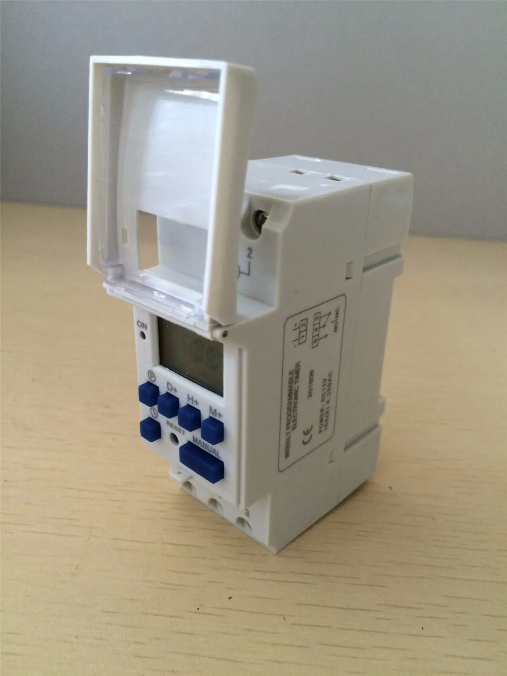 THC15A Timer DC12V DC24V AC110V AC220V 16A Digital LCD Programmable Timer Time Control Relay Switch
THC15A Timer DC12V DC24V AC110V AC220V 16A Digital LCD Programmable Timer Time Control Relay Switch