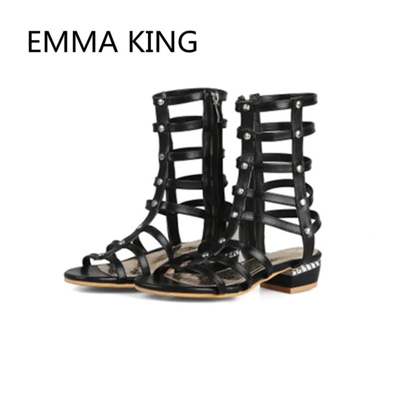 Metal Button Studded Women Gladiator Sandals Open Toe Cutout Sexy Low Heels Ladies Summer Runway Shoes Woman Casual Roman Sandal
Metal Button Studded Women Gladiator Sandals Open Toe Cutout Sexy Low Heels Ladies Summer Runway Shoes Woman Casual Roman Sandal