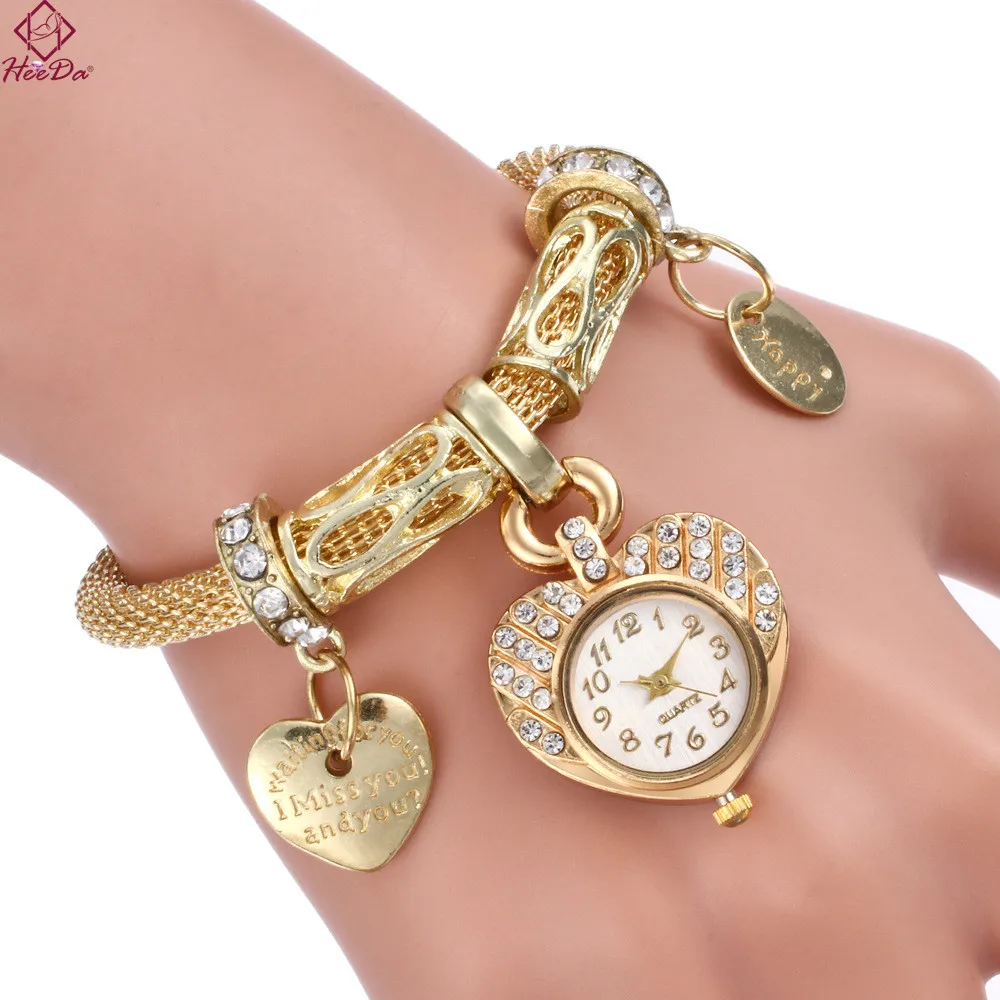 Женские изящные часы с браслетом в форме сердца Kpop большим названием простые