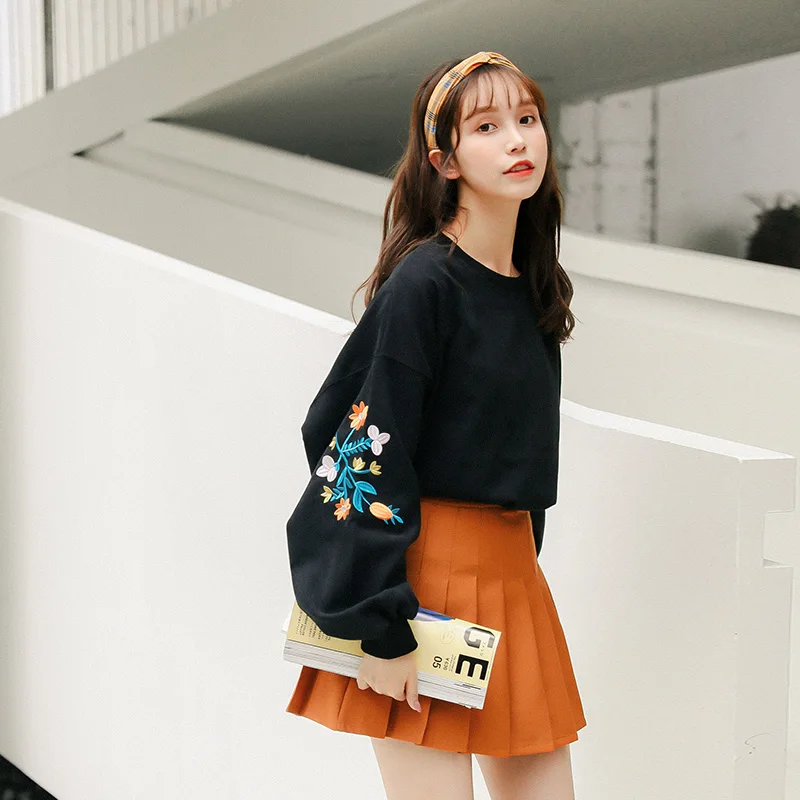 Women's Casual Sweatshirts Japanese Korean Ulzzang Embroidered Loose Long-sleeved Sweatshirt Female Harajuku Clothing For Women
Women's Casual Sweatshirts Japanese Korean Ulzzang Embroidered Loose Long-sleeved Sweatshirt Female Harajuku Clothing For Women
