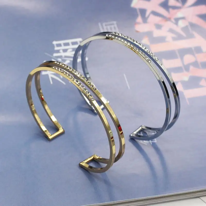 Punk Butterfly Eye Star Moon Leaves Crystal Gem Shiny Gold Multilayer Chain Bracelet Women Jewelry
Punk Butterfly Eye Star Moon Leaves Crystal Gem Shiny Gold Multilayer Chain Bracelet Women Jewelry