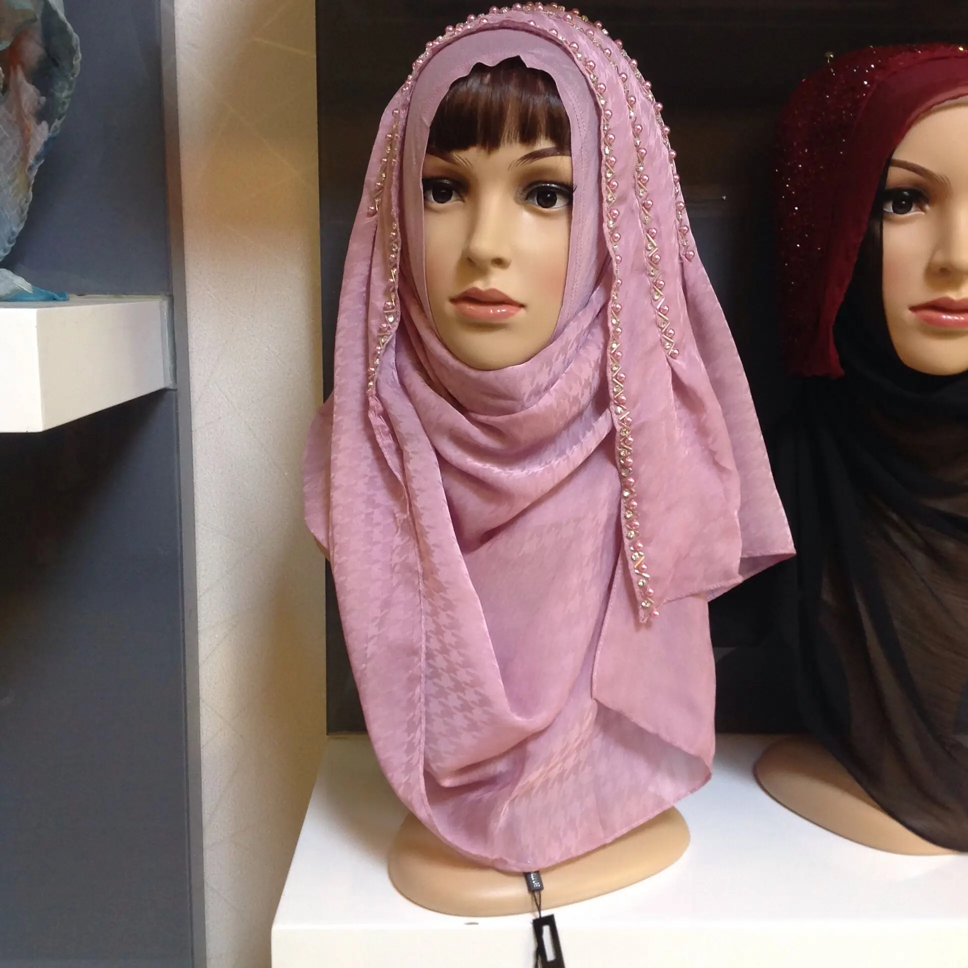 Muslim Women Chiffon Beading Easy Wear Headscarf Islamic Khimar Hijab Full Cover Headwear Girl's Cap Big Size YSS1406
Muslim Women Chiffon Beading Easy Wear Headscarf Islamic Khimar Hijab Full Cover Headwear Girl's Cap Big Size YSS1406
