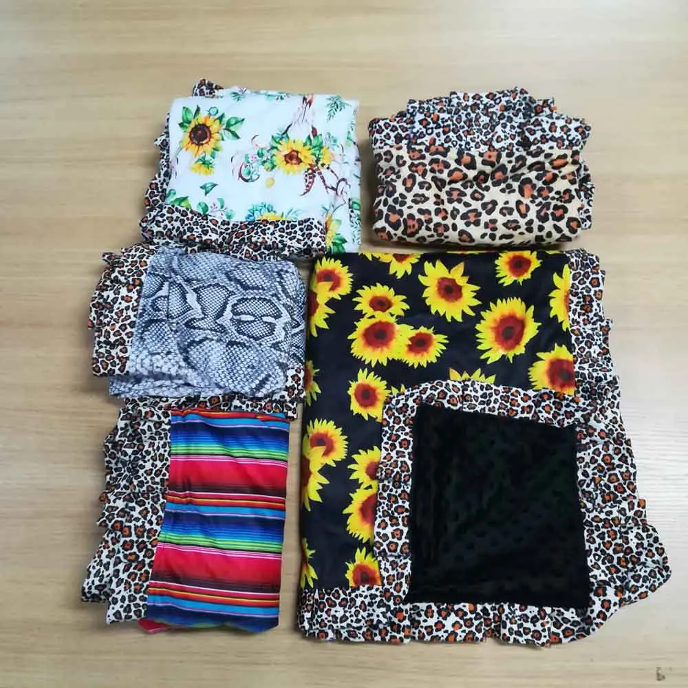 1310-ruffle blanket