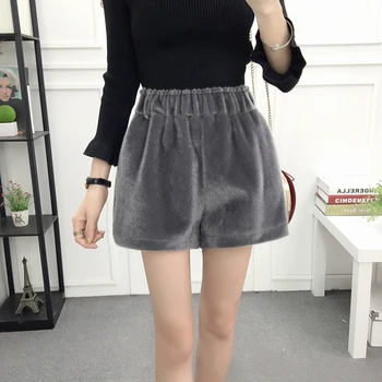 Women Fur shorts Sale new fashion casual comfortable Christmas shorts high waist loose slim wide leg A-line shorts Winter Warm
Women Fur shorts Sale new fashion casual comfortable Christmas shorts high waist loose slim wide leg A-line shorts Winter Warm